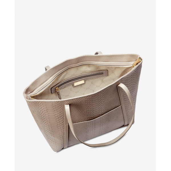 Fina Brise Travel Tote