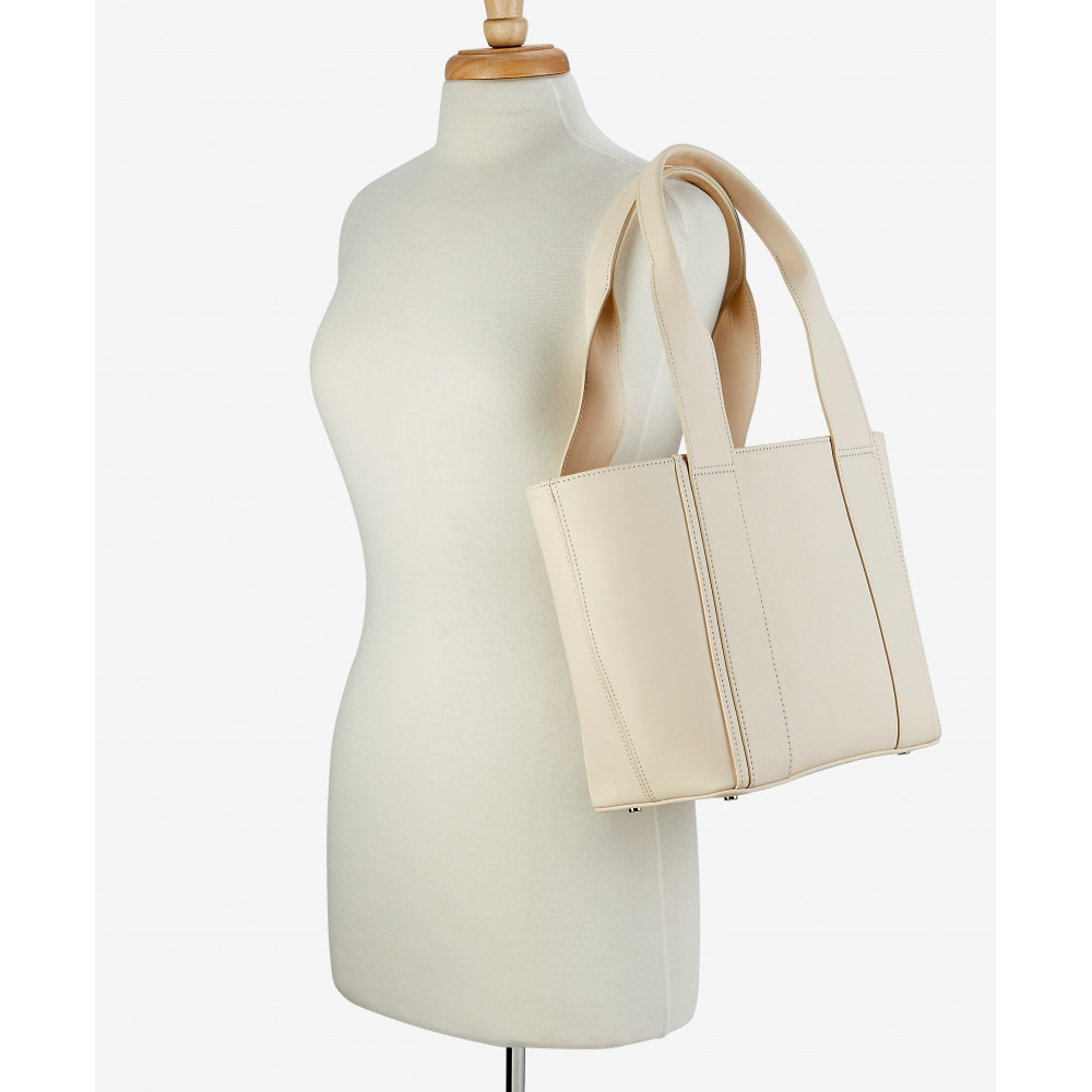 Esmeralda Tote