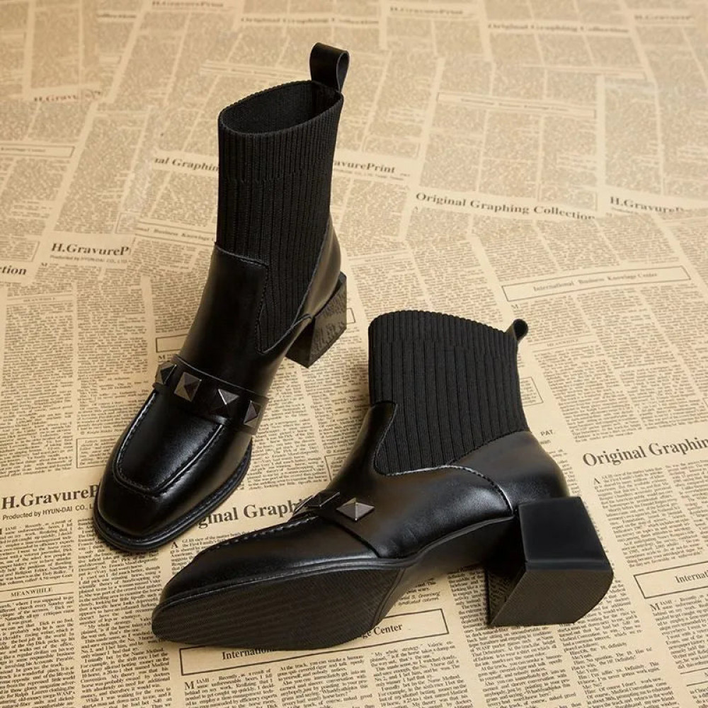 Lotus Boots