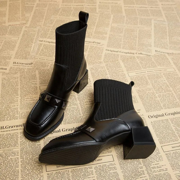 Lotus Boots