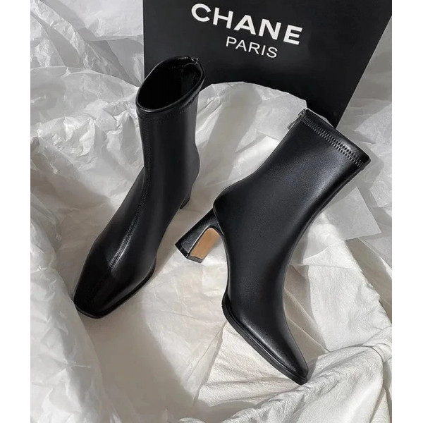 Word Boots