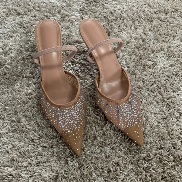 Logro Heels