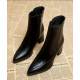 Outline Flow Boots